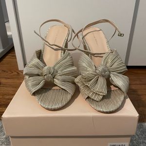 NEVER WORN Loeffler Randal Camellia Sandals in Platinum